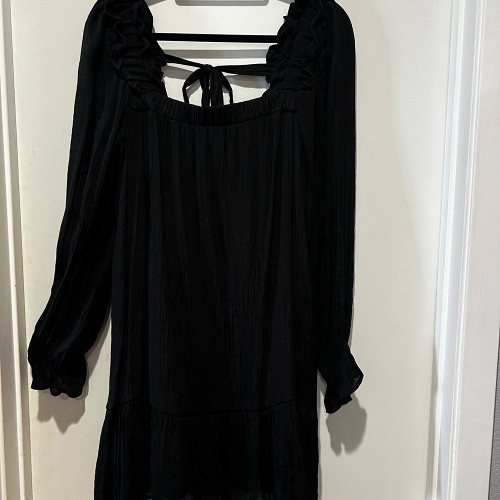 🛍️ Elegant Black Women's Dress